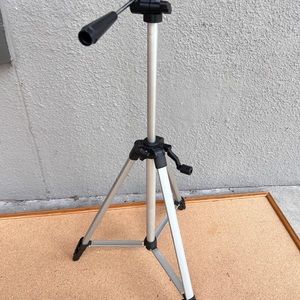 Camera Tripod Lightweight Aluminum